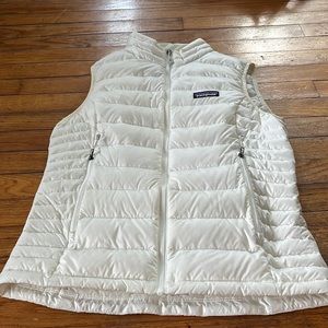 Women’s white Patagonia size small vest